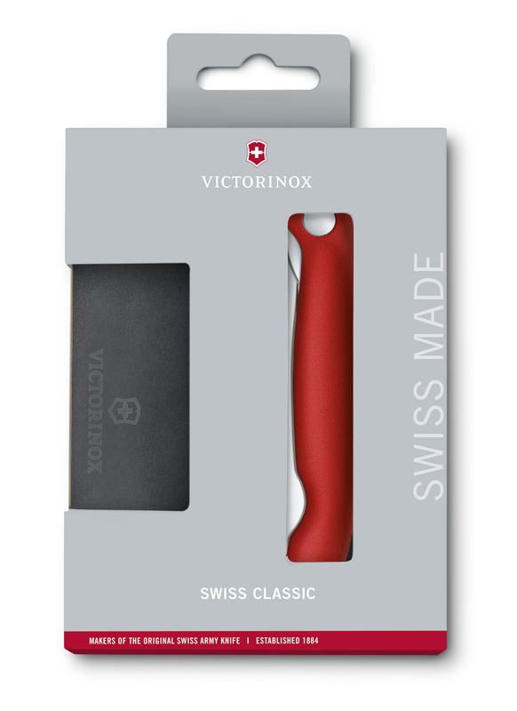 Набор VICTORINOX Swiss Classic: складной нож для овощей и разделочная доска, красная рукоять Набор VICTORINOX Swiss Classic: складной нож для овощей и разделочная доска, красная рукоять