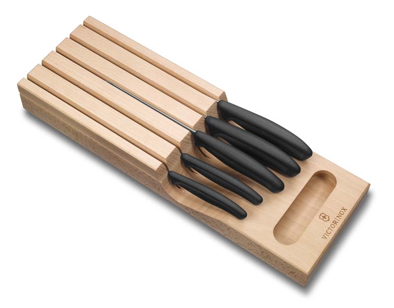 Набор из 5 кухонных ножей VICTORINOX, в подставке из бука, 145x65x430 мм Набор из 5 кухонных ножей VICTORINOX, в подставке из бука, 145x65x430 мм