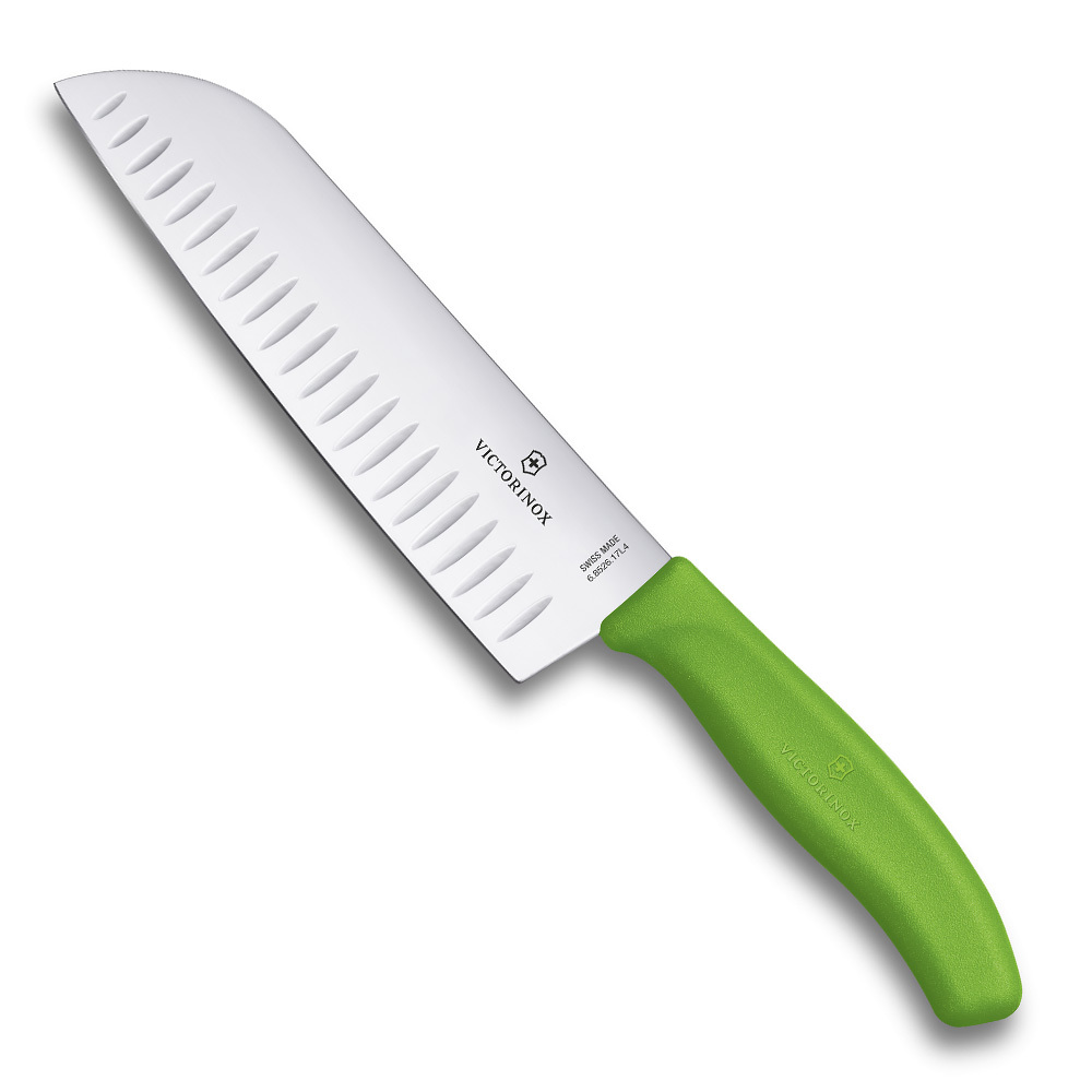 Нож Victorinox "Santoku", лезвие 17 см рифленое, зеленый, в картонном блистере Нож Victorinox "Santoku", лезвие 17 см рифленое, зеленый, в картонном блистере